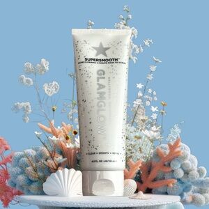 GLAMGLO Supersmooth Acne Clearing Mask NEW